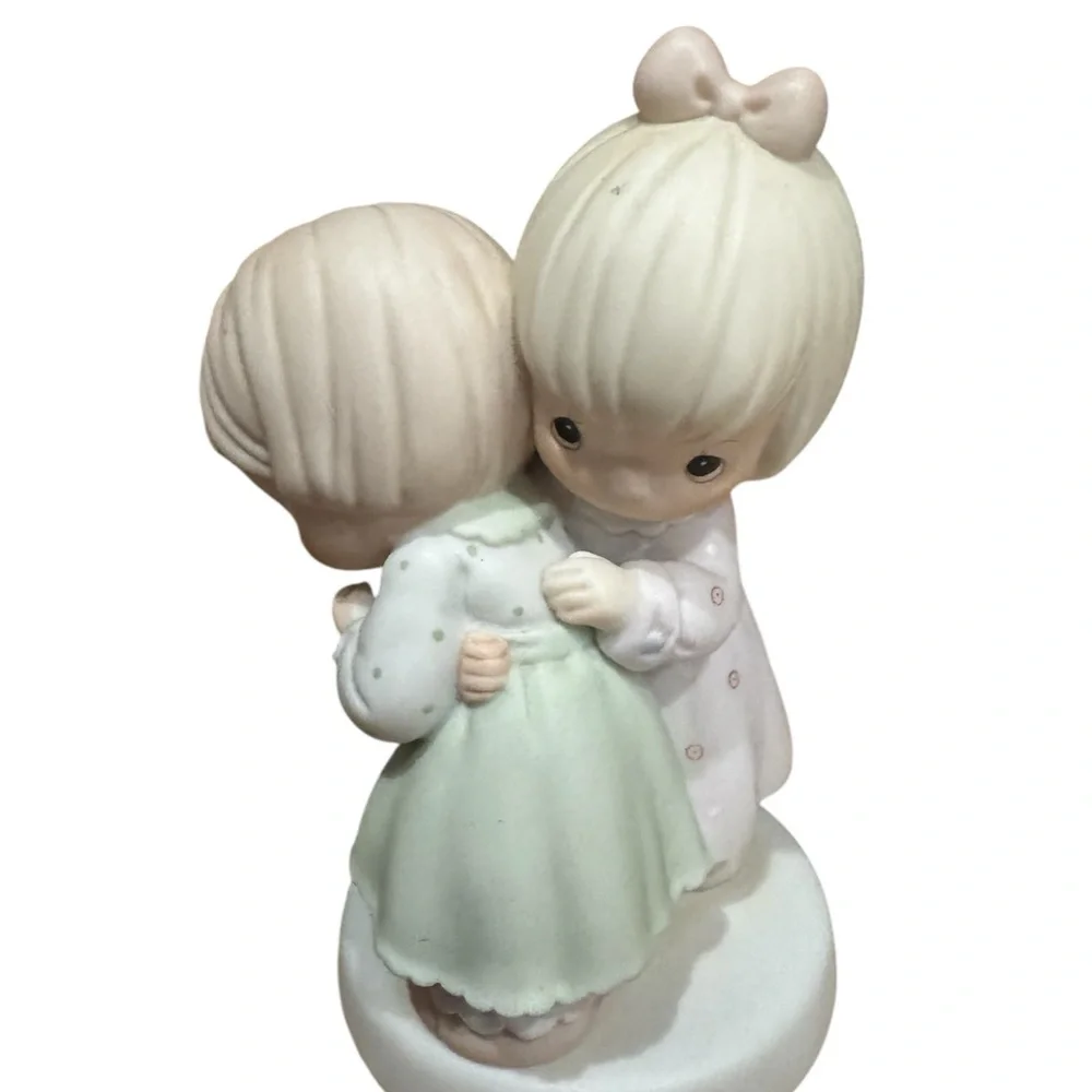 Precious Moment Figurine “That’s What Friends Are For” 1990 Vintage